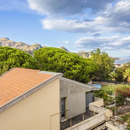 Apartment Casa Larunchi Giardini-Naxos
